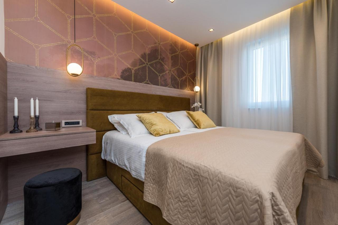 Green Sky Luxury Penthouse Apartment 扎达尔 外观 照片
