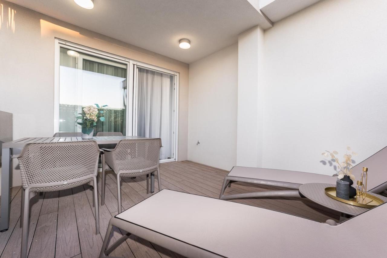Green Sky Luxury Penthouse Apartment 扎达尔 外观 照片